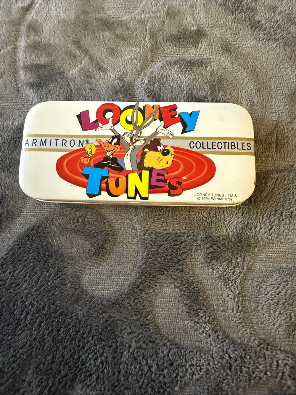Armitron Looney Tunes Tin Case - White with Red, Yellow, Blue & Black Accents #5